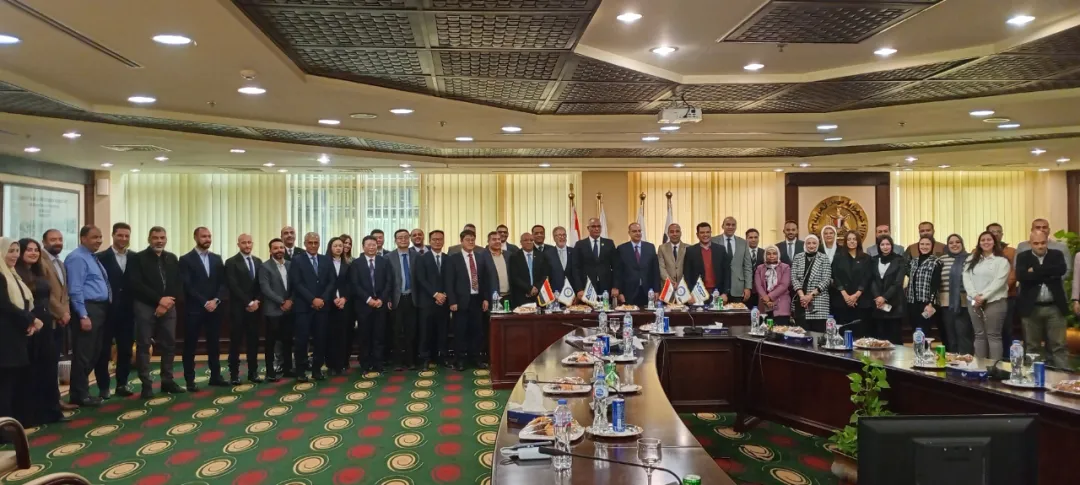 Tianchen ?irketi, M?s?r'?n ?lk Güne? Enerjisi Entegre üretim Projesine ?mza Att?